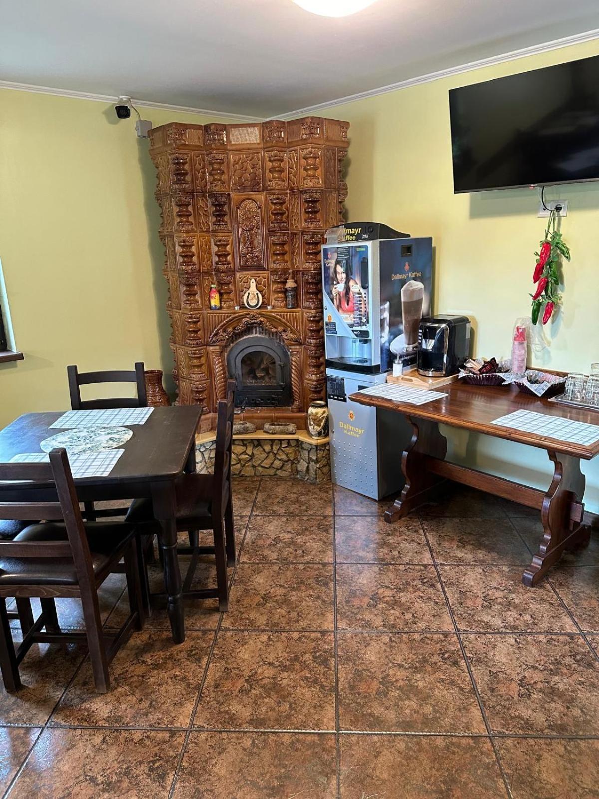 Casa Adelmar Hotell Tulcea Eksteriør bilde